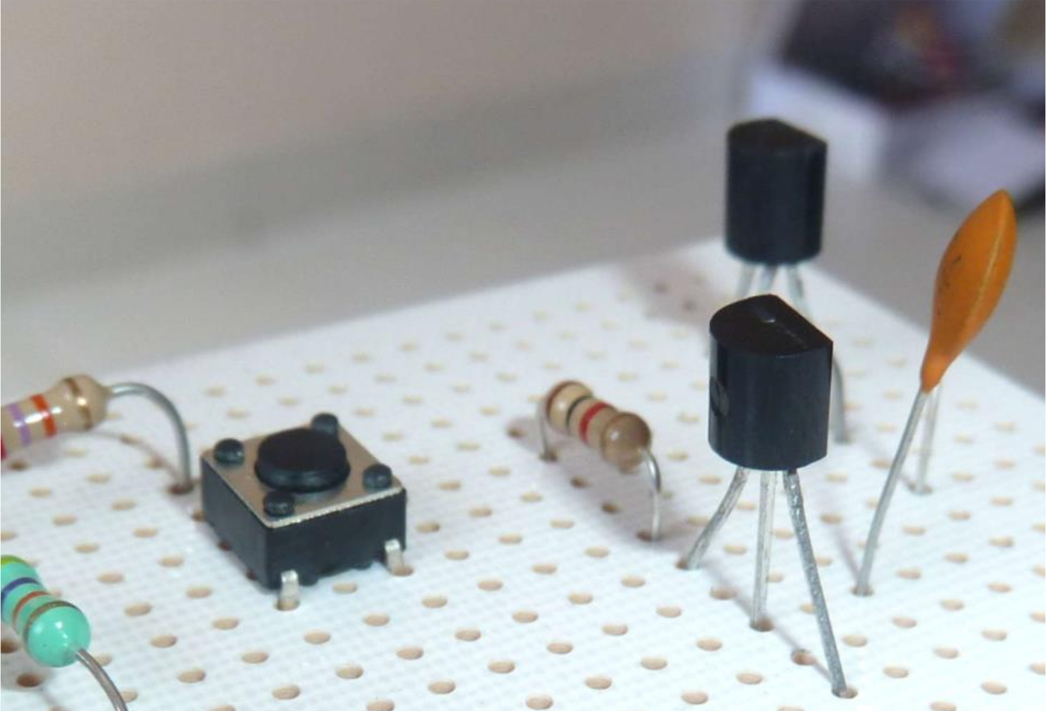 rangkaian transistor sebagai saklar